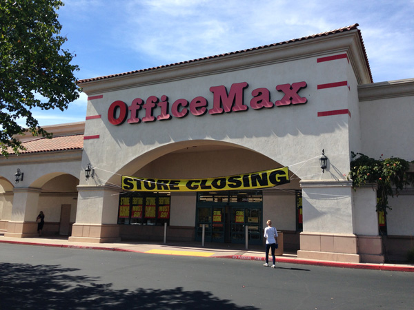 OfficeMax closing