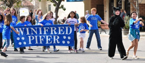 Winifred Pifer students have fun along the parade route.