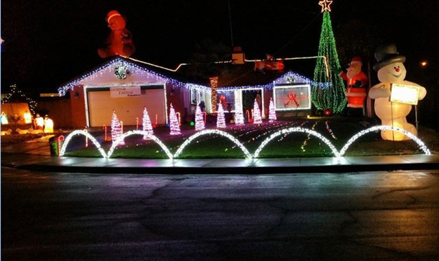 Holiday-lights-in-Paso-Robles