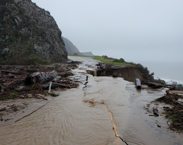 highway-1-collapses-into-ocean-at-big-sur