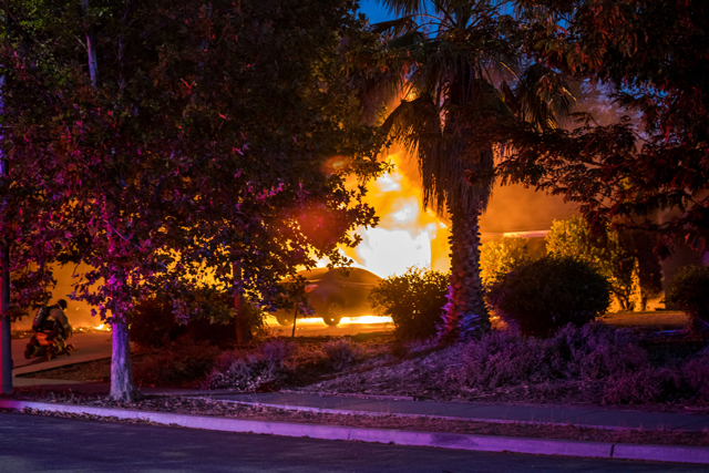 residential fire burns in Paso Robles