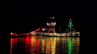 lighted boat parade 2