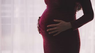 California has fourth oldest new mothers, study finds