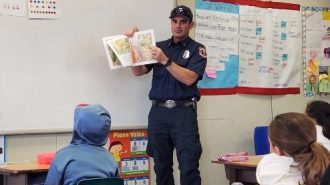 Fort Hunter Liggett firefighter visits local school for Read Across America